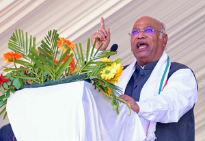 Kharge promises 5 guarantees for J&K if NC-Cong alliance wins