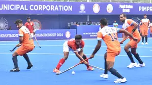 Inter-Department National Hockey: FCI, SSCB win big and reach quarters