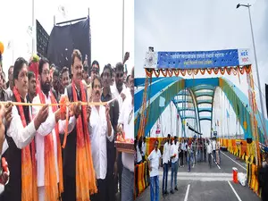 Eknath Shinde inaugurates bridge connecting Mumbai Coastal Road to Bandra Sea Link Eknath Shinde inaugurates bridge connecting Mumbai Coastal Road to Bandra Sea Link