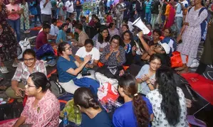 Nothing political, protesting junior doctors quash Mamata Banerjees claim