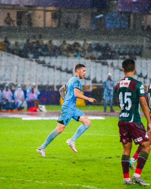 ISL: Two late Mumbai City goals hold MBSG to thrilling draw in season opener