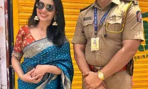 Shubhangi Atre thanks Mumbai Police for safe darshan of Bappa at Lalbaugcha Raja