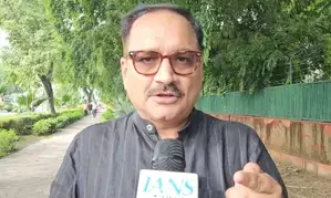 Delhi BJP President slams AAP for hypocrisy over firecracker ban