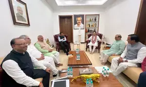 JP Nadda reviews Maha poll preparations with BJP leaders