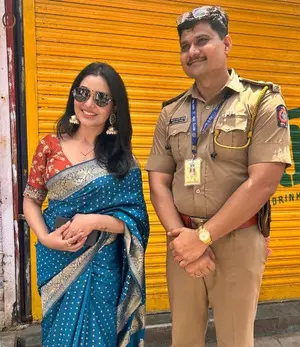 Shubhangi Atre thanks Mumbai Police for safe darshan of Bappa at Lalbaugcha Raja Shubhangi Atre thanks Mumbai Police for safe darshan of Bappa at Lalbaugcha Raja
