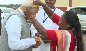 PM Modi welcomed with Jahva on Jharkhand visit, signifies Karma Parv