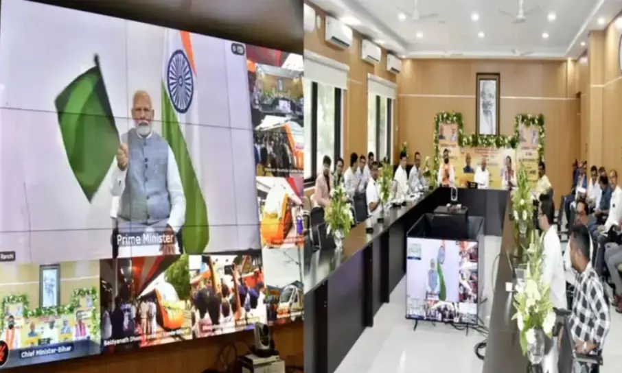 PM Modi Launches 6 Vande Bharat Express Trains, CM Nitish Kumar Joins via Video Conferencing