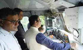 SCR General Manager inspects working of Kavach 3.2 on Tungbhadra Express