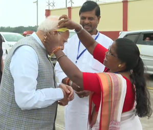 PM Modi welcomed with Jahva on Jharkhand visit, signifies Karma Parv