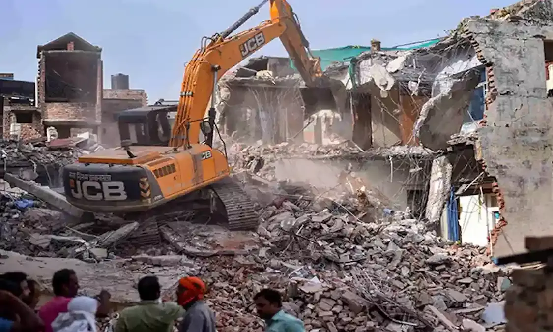Supreme Court Halts "Bulldozer Justice" Nationwide, Except for Public Encroachments Supreme Court Halts "Bulldozer Justice" Nationwide, Except for Public Encroachments