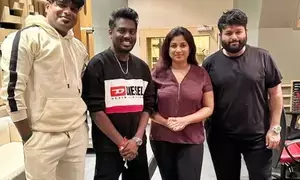 ‘Jawan’ director Atlee teases fans after posing with Shreya Ghoshal, Thaman S