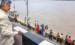 Andhra CM announces compensation for flood victims