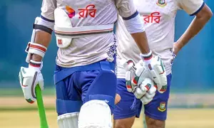 Bangladesh batters have to make bigger adjustment in playing against old SG ball: Parthiv