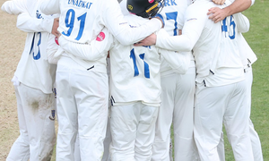 Sussex secure promotion to Division One with dominant win over Gloucestershire