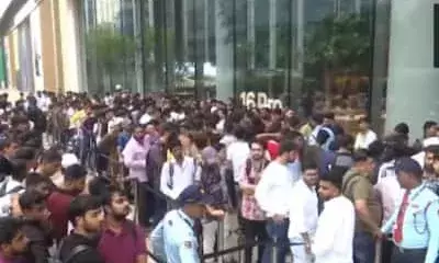 Apple Launches iPhone 16 Series in India, Sparks Massive Demand Apple Launches iPhone 16 Series in India, Sparks Massive Demand