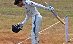 1st Test: Pant, Gill and Ashwin ensure another day of domination for India (ld)