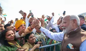 PM Modi receives grand welcome from Indian community on arrival in US