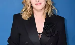 Kate Winslet talks about different standards for male, female performers