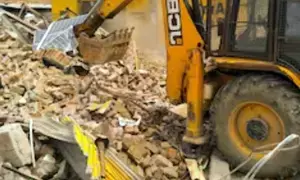 Demolition of illegal structures in Hyderabad continues