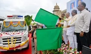 Ktaka Guv focussing on trivial matters: CM Siddaramaiah