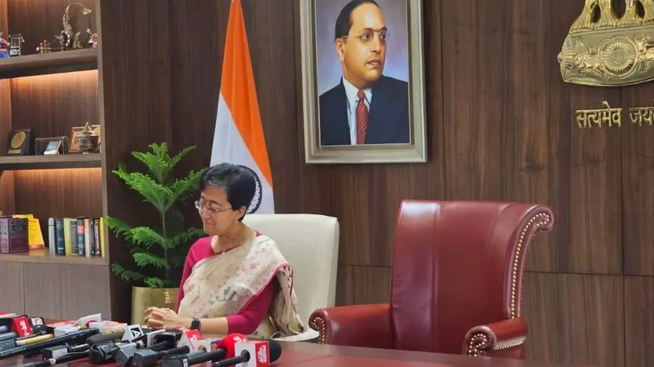 AAP Leader Atishi Assumes Delhi CM Role with Symbolic Gesture, Leaves Chair Empty for Kejriwal AAP Leader Atishi Assumes Delhi CM Role with Symbolic Gesture, Leaves Chair Empty for Kejriwal