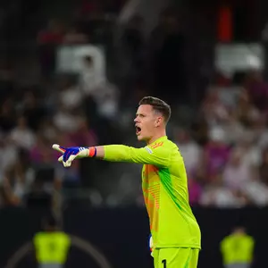 It looks like a serious injury for ter Stegen, says Hansi Flick It looks like a serious injury for ter Stegen, says Hansi Flick