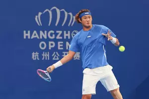 Chinas Zhang wins Chinese derby to reach first ATP tour final in Hangzhou