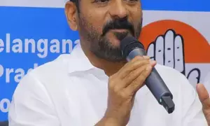 Court orders Telangana CM to attend hearing in cash-for-vote case