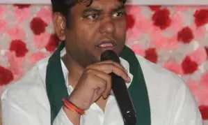 Nitish Kumar should hand over power to young leaders: Mukesh Sahani