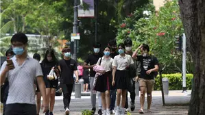 Singapores population exceeds 6 million