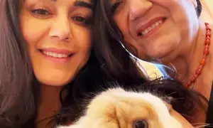 Preity Zinta drops a heartwarming selfie with mom & adorable bunny