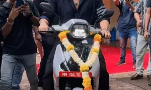 Arjun Kapoor brings home his first e-scooter