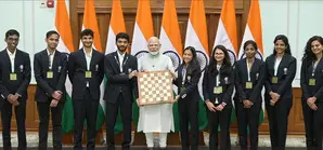 PM Modi meets Chess Olympiad gold-winning Indian mens and womens teams