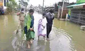 Calcutta HC seeks report from Bengal government on step taken on  flood compensation
