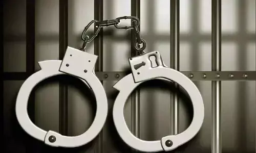 Absconding Fraudster Accused of Rs 300 Crore Embezzlement Arrested in Mathura Disguised as Saint