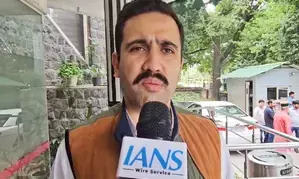 Under fire, Vikramaditya meets Cong high command, terms reports of dissent as rumours