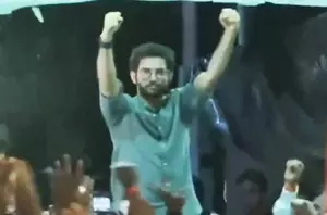 Aditya Thackeray thanks colleagues after Sena (UBT) youth wing sweeps Mumbai University senate elections Aditya Thackeray thanks colleagues after Sena (UBT) youth wing sweeps Mumbai University senate elections