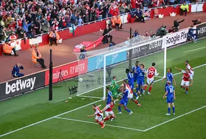 Premier League: Late goals propel Arsenal to 4-2 win over Leicester City