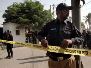 Seven labourers shot dead, 20 abducted in separate attacks in Balochistan (Lead)