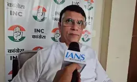 Kharge’s remarks not distasteful but patriotic: Pawan Khera