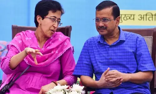 SC stays defamation proceedings against Kejriwal, Atishi
