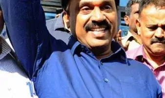 Mining baron Janardhana Reddy to enter Ballary city after 14 years as SC gives nod