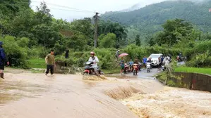 Floods force closure of schools in northern Laos