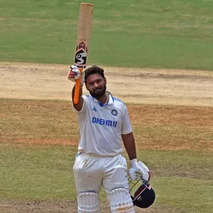 I would stop everything to watch Rishabh Pant bat, says Ian Bell