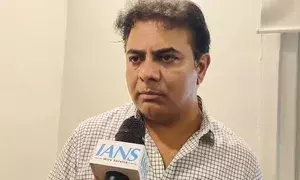 KTR sends legal notice to Telangana minister for defamation