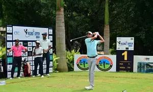 Vizag Open: Angad Cheema rises to top with a personal best 10-under 61 on day two