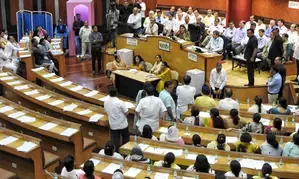 SC raises eyebrows over LGs interference with MCD Standing Committee election