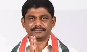 MUDA case: If remarks continue, all party leaders will be stoned by people, says Cong leader Suresh