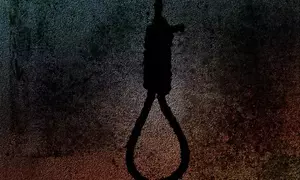 Gem artist commits suicide in Surat, family blames diamond company