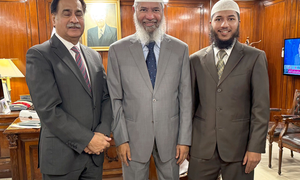 Fugitive Islamic preacher Zakir Naik publicly apologises for PIA  comment, faces more backlash in Pakistan